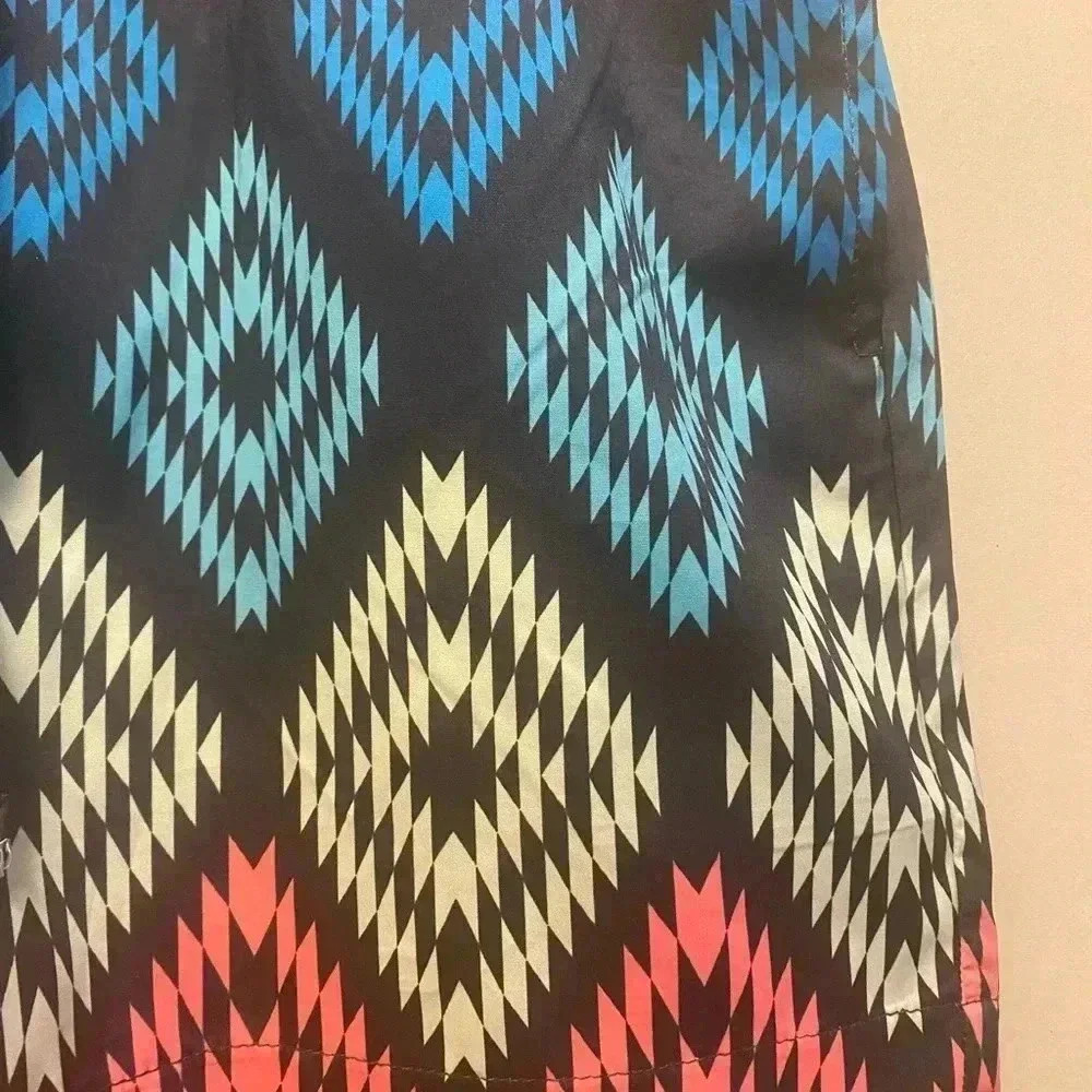 Aztec shorts - Picture 2 of 5